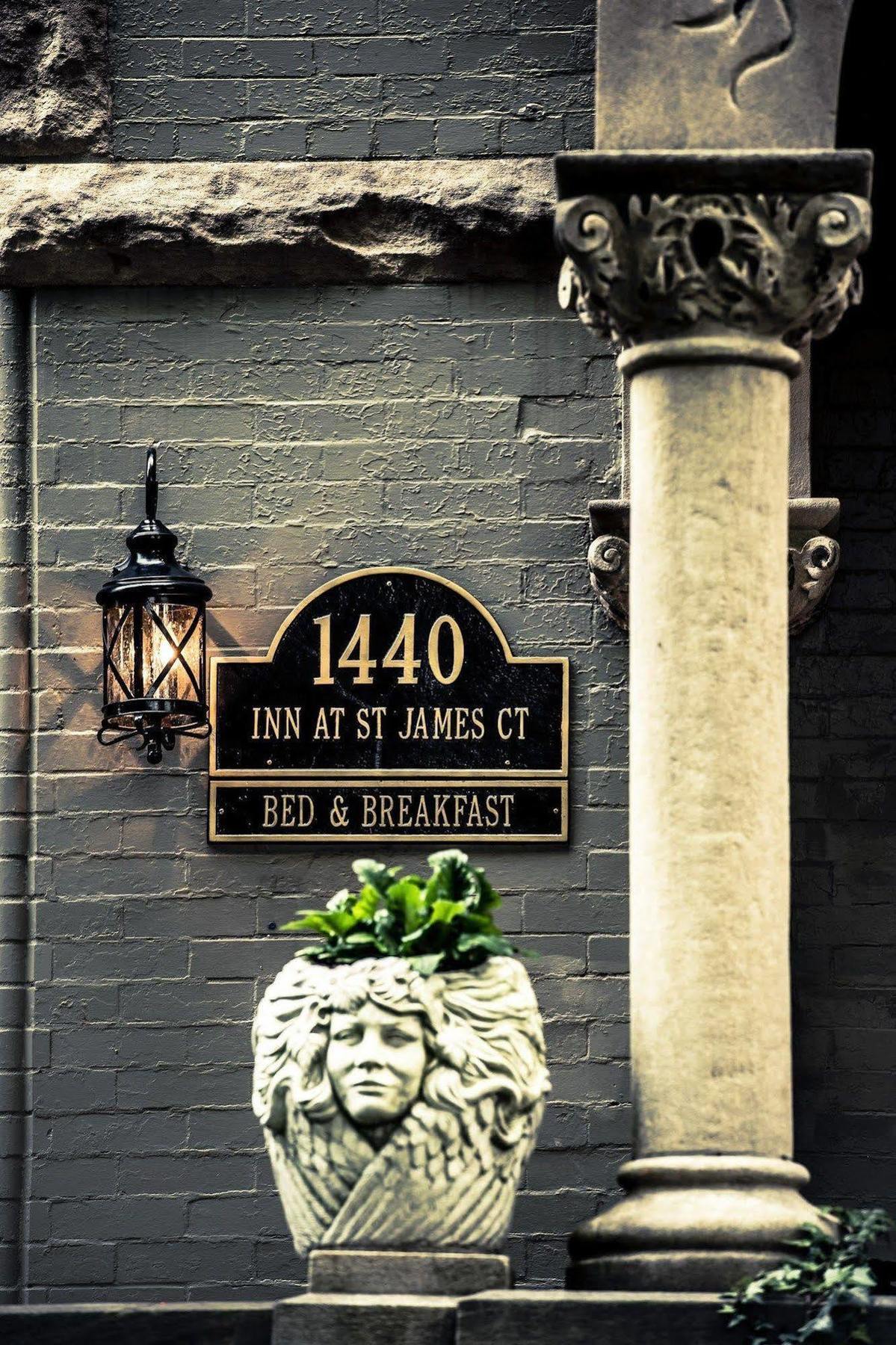 Inn At St James Court ลุยส์วิลล์ ภายนอก รูปภาพ
