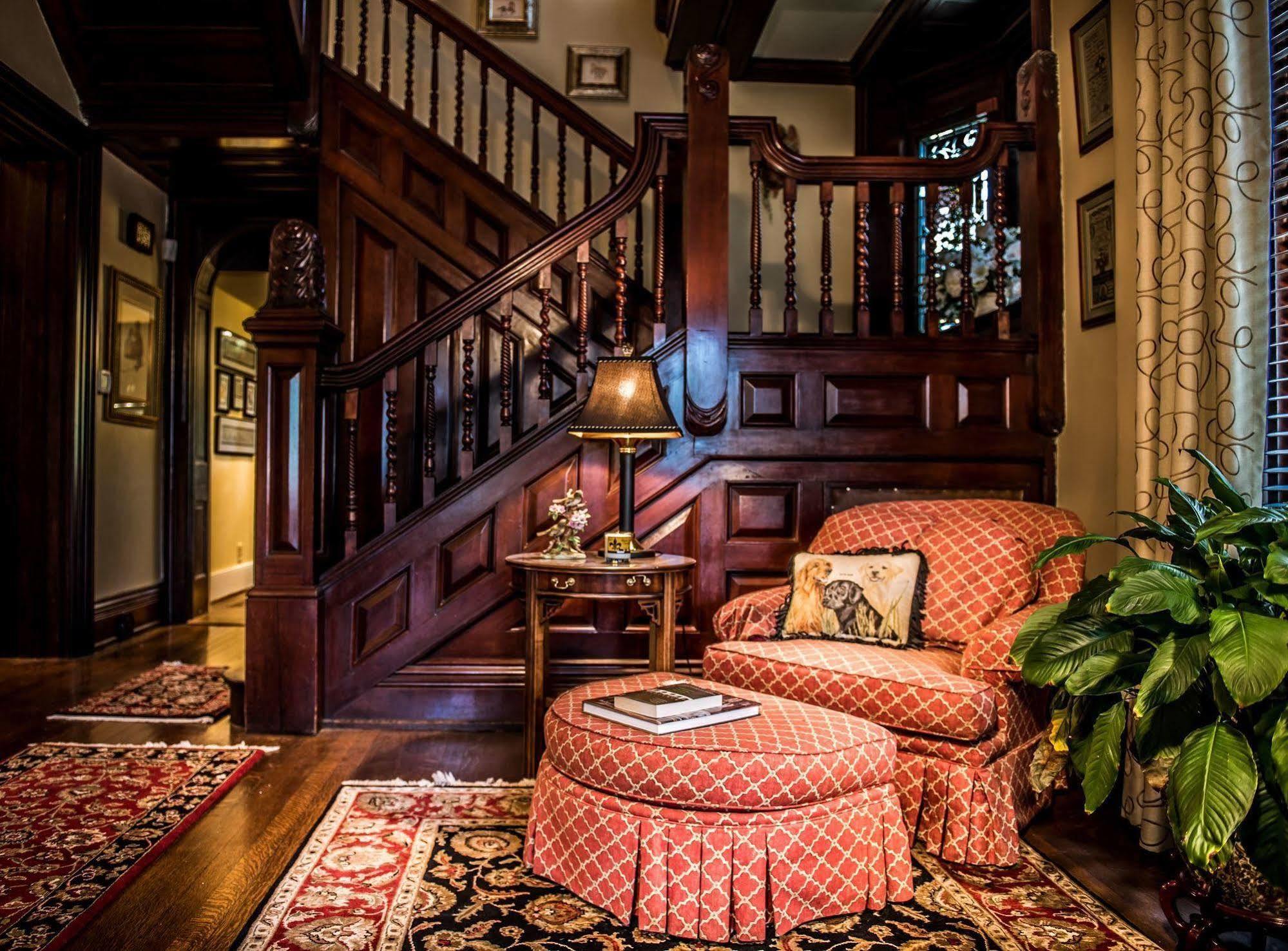Inn At St James Court ลุยส์วิลล์ ภายนอก รูปภาพ
